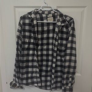 American Eagle Outfitters Black and White Plaid Button-Up Shirt